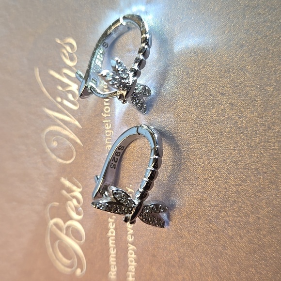 Jewelry - S925 Silver Hypoallergenic Earrings Dragonfly Pattern Shiny Zirconia Inlaid Hoop